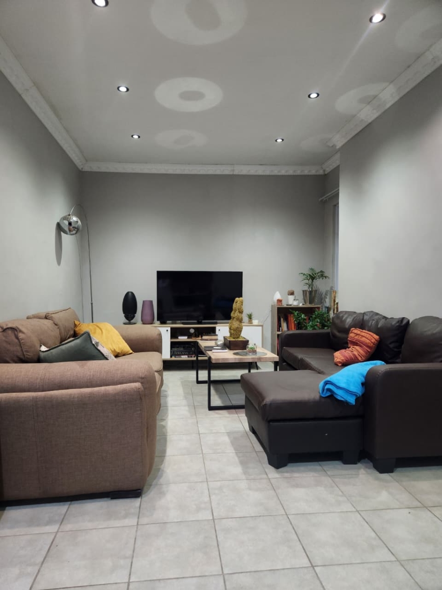 To Let 1 Bedroom Property for Rent in South End Eastern Cape